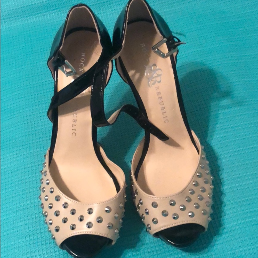 Rock Republic 5 in Studded Open Toe Heels